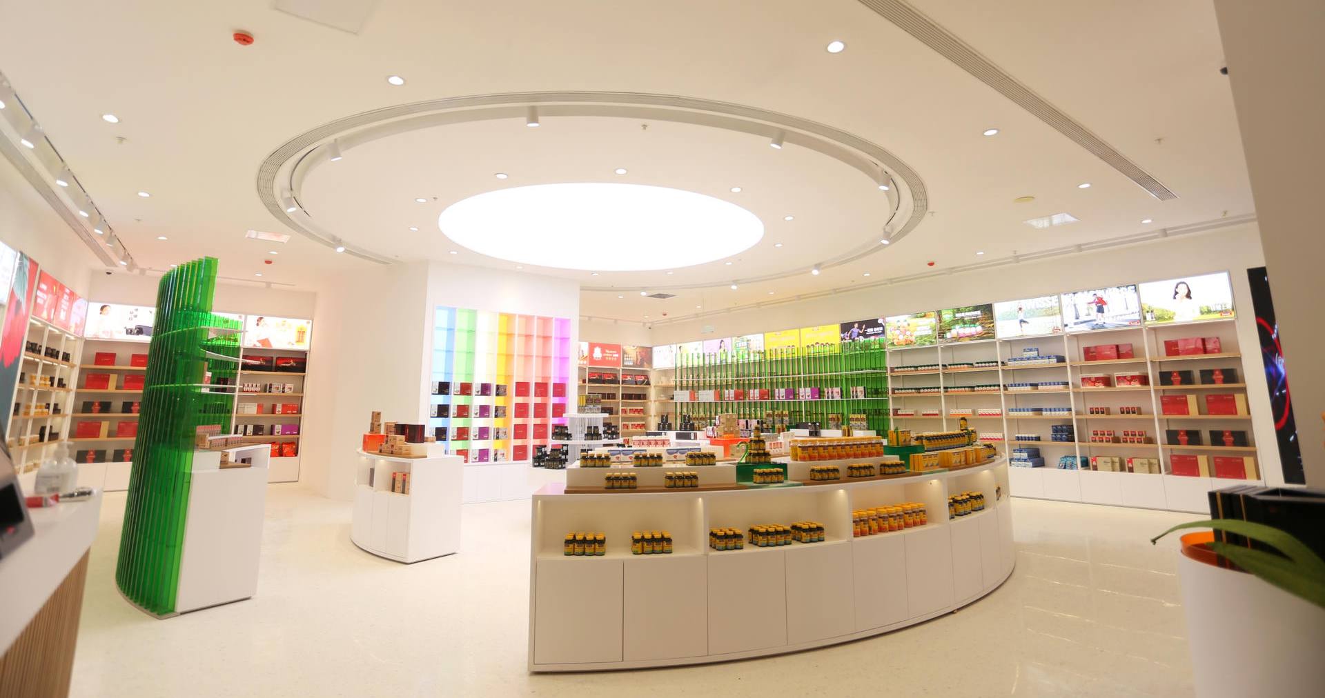 万宁尊龙凯时国际免税港